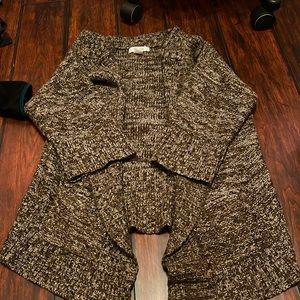 Cute Dark Brown Winter Shawl